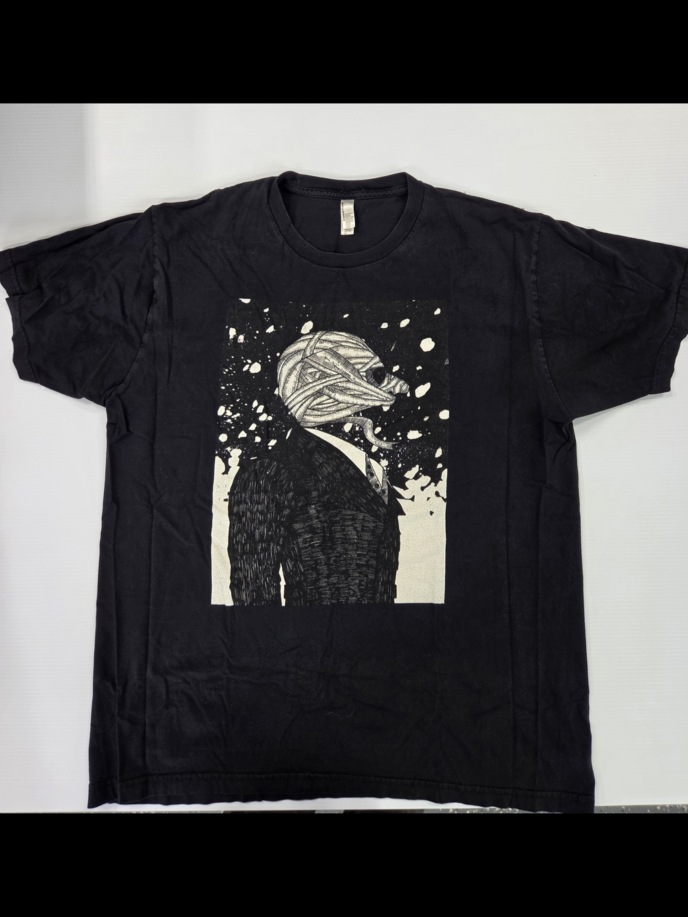 Mummy Black Short-Sleeve Tee with Surreal Monochrome Graphic Xl Goth Metal